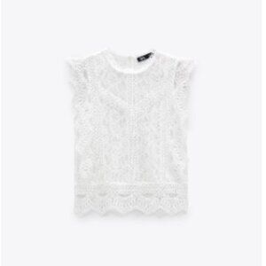 Zara women's lace top. Oyster White. EUC. like new! Size XL.